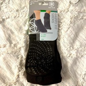 Gaiam Grippy Fit Socks 2 pack New